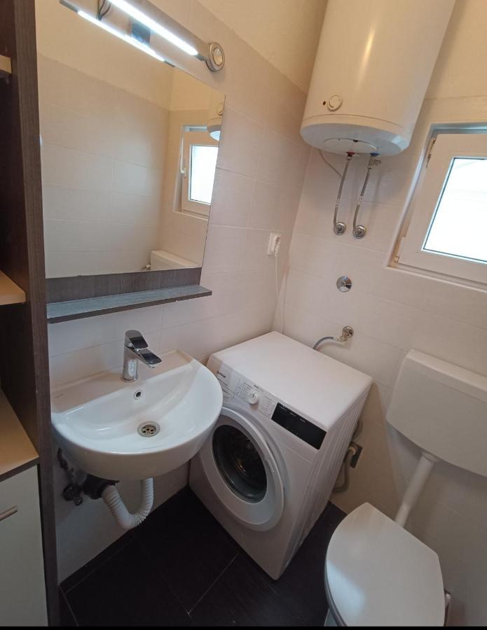 Apartman Brigita Apartment Биоград на Мору Екстериор снимка